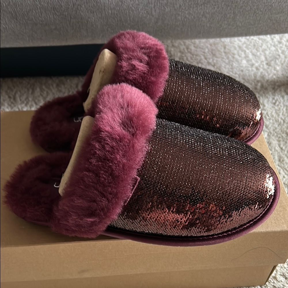 NIB UGG Scuffette II Mirror Ball Sequin Slippers